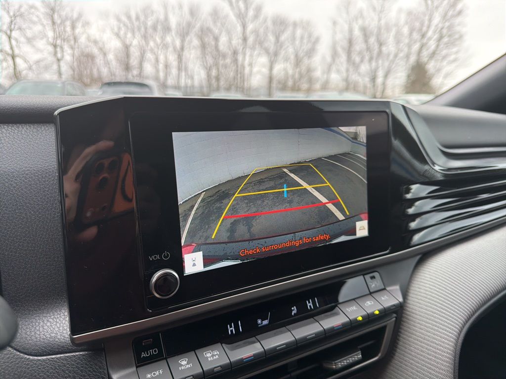 Thumbnail: 2025 Toyota Camry - 29