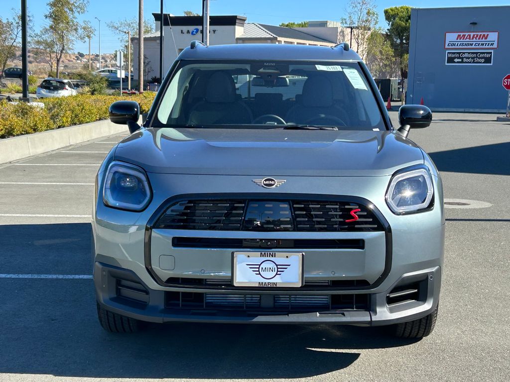 2025 MINI Cooper Countryman Iconic 8