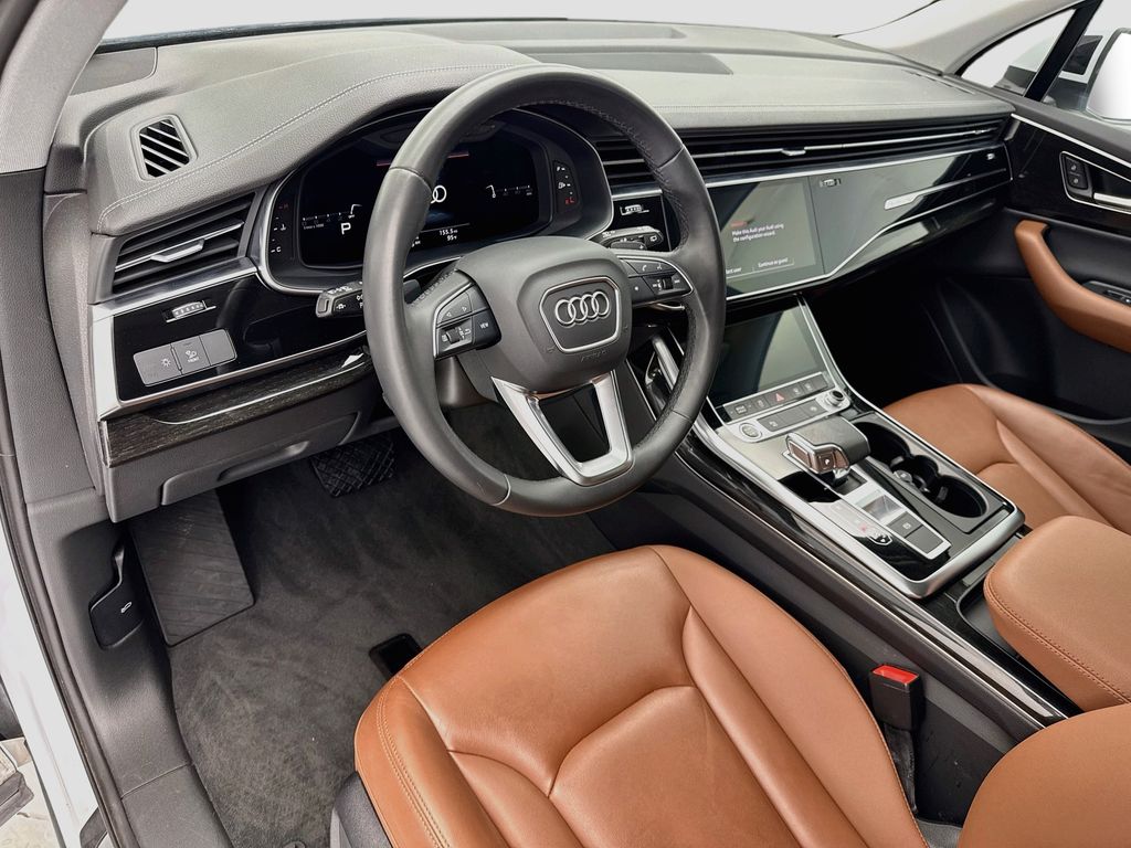 Thumbnail: 2023 Audi Q7 - 9