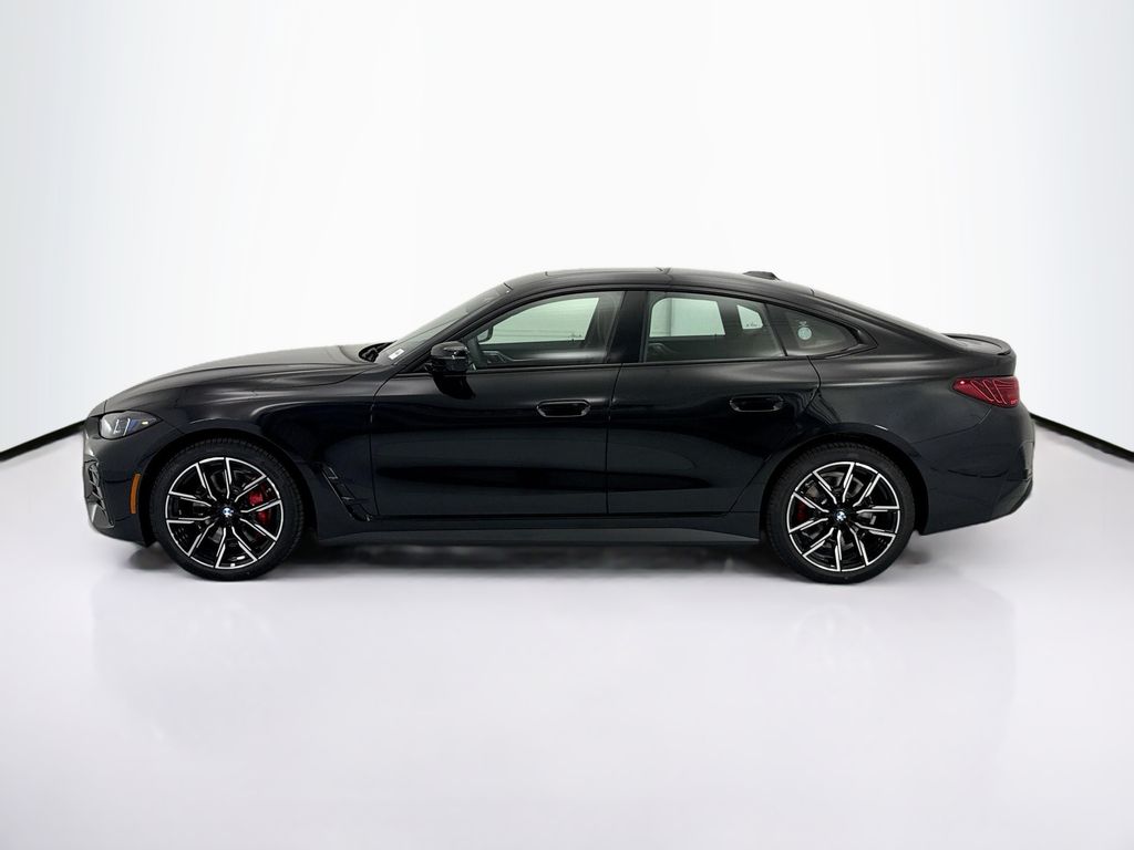 Thumbnail: 2026 BMW i4 - 8