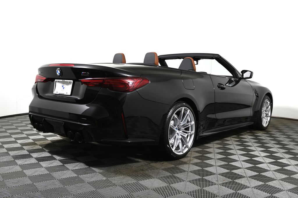 Thumbnail: 2025 BMW M4 - 15