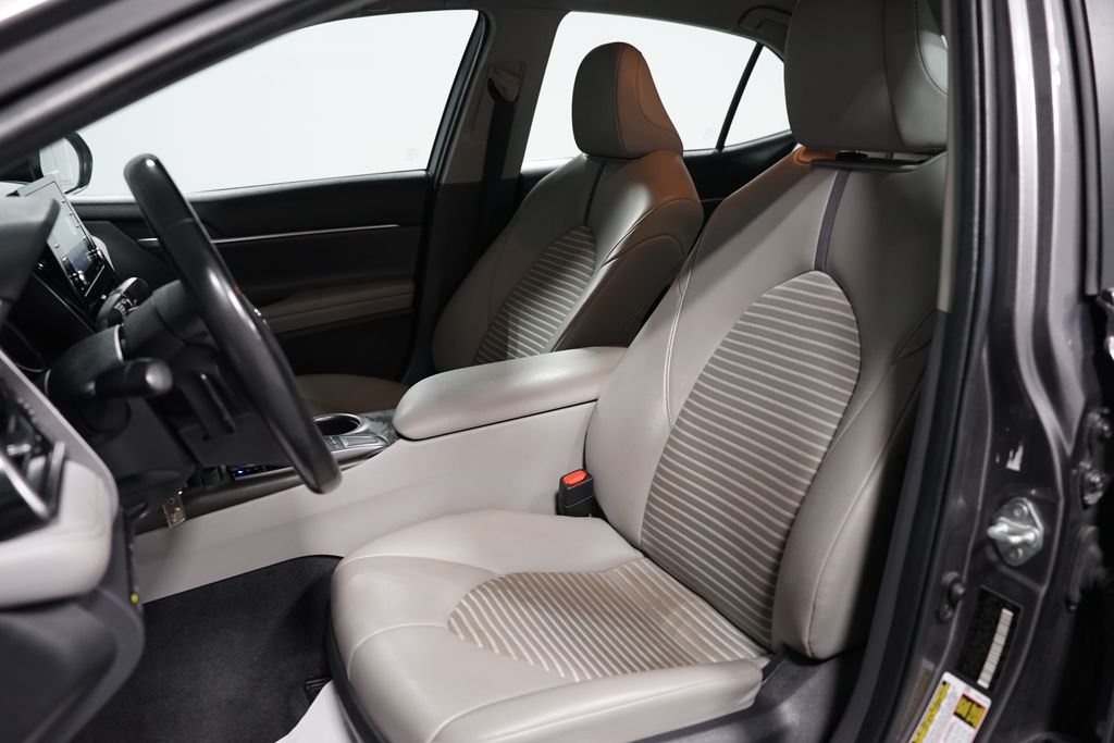 Thumbnail: 2023 Toyota Camry - 25