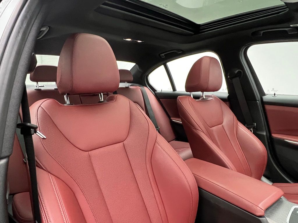 Thumbnail: 2022 BMW 3 Series - 7