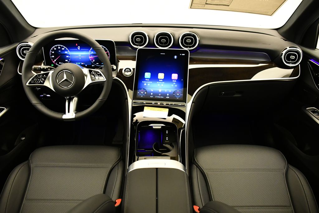 Thumbnail: 2026 Mercedes-Benz GLC - 20