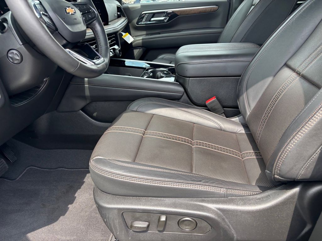 Used Car 2025 Chevrolet Suburban  High Country For Sale Under $90,000 In Austin, Texas