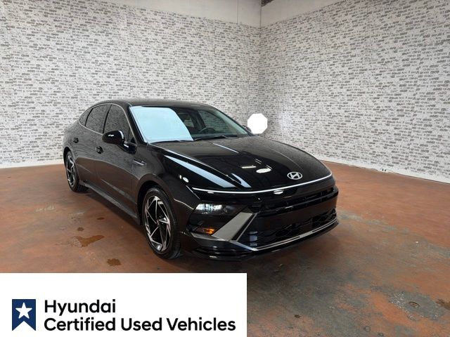 Abyss Black 2026 Hyundai Sonata Sedan Front-Wheel Drive 8-Speed Automatic