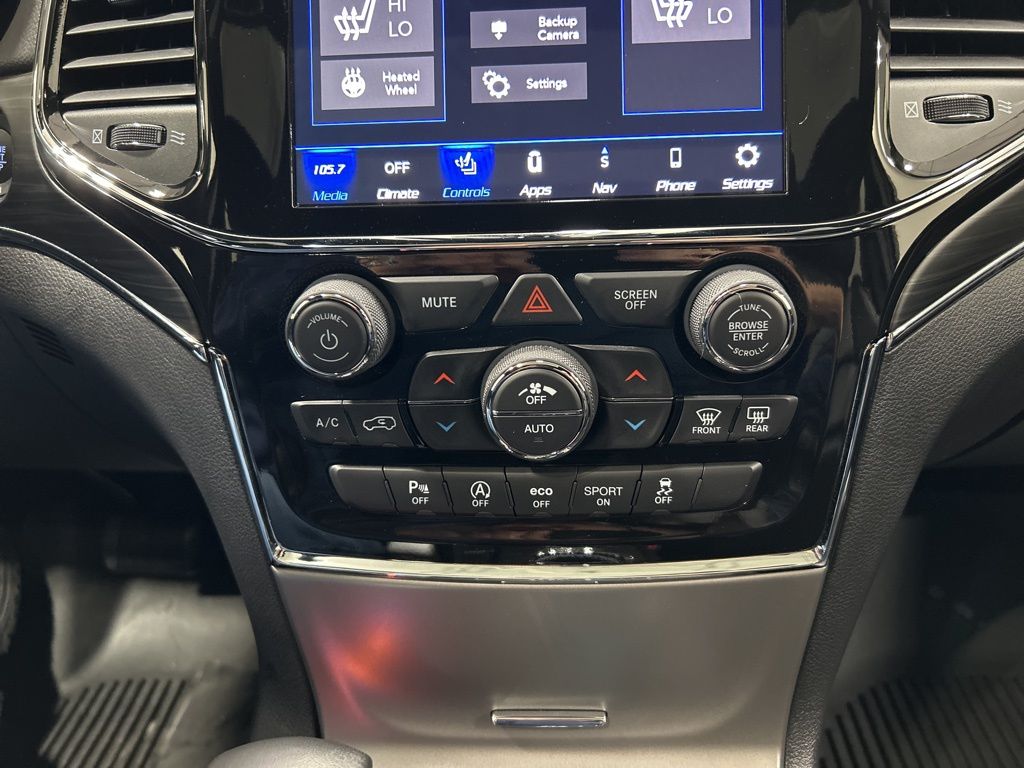 used 2021 Jeep Grand Cherokee car, priced at $29,411