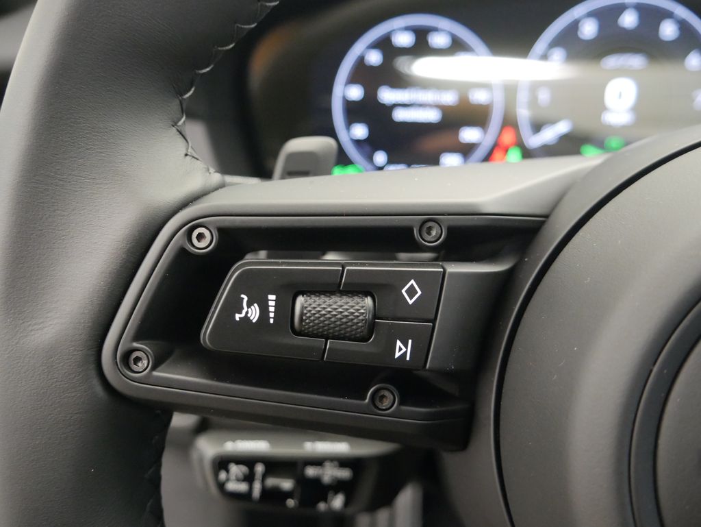 Thumbnail: 2026 Porsche 911 - 26