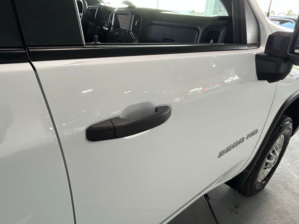 New 2026 Summit White Chevrolet Work Truck image 13