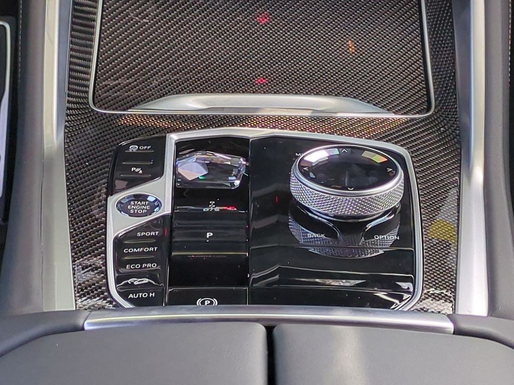 New 2027 Black BMW M60i image 19