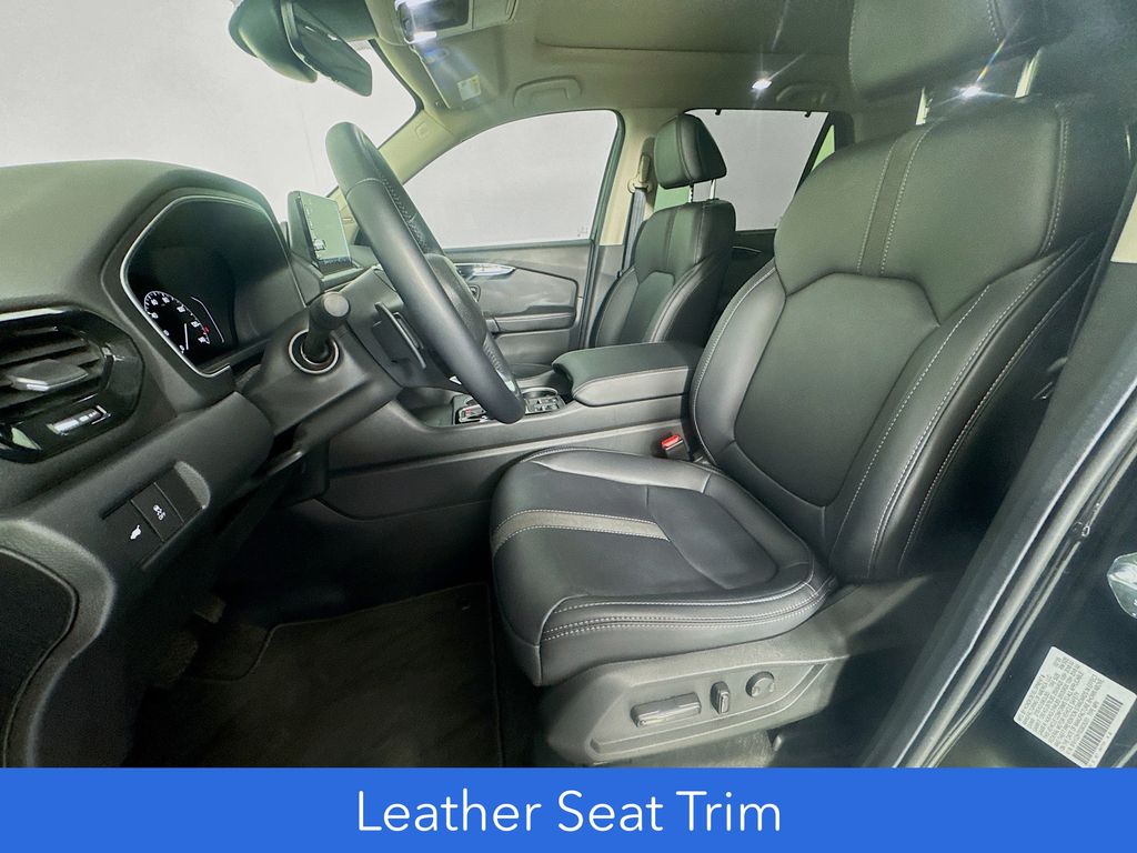 Used Car 2025 Honda Pilot  Touring For Sale Under $50,000 In Austin, Texas