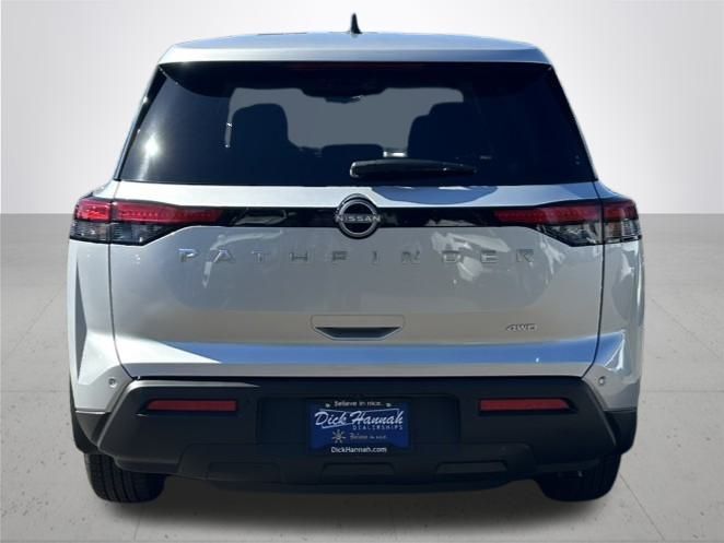 2025 Nissan Pathfinder S