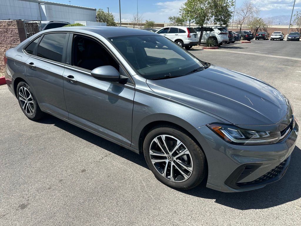 Platinum Gray Metallic 2026 Volkswagen Jetta Sedan Front-Wheel Drive 8-Speed Automatic