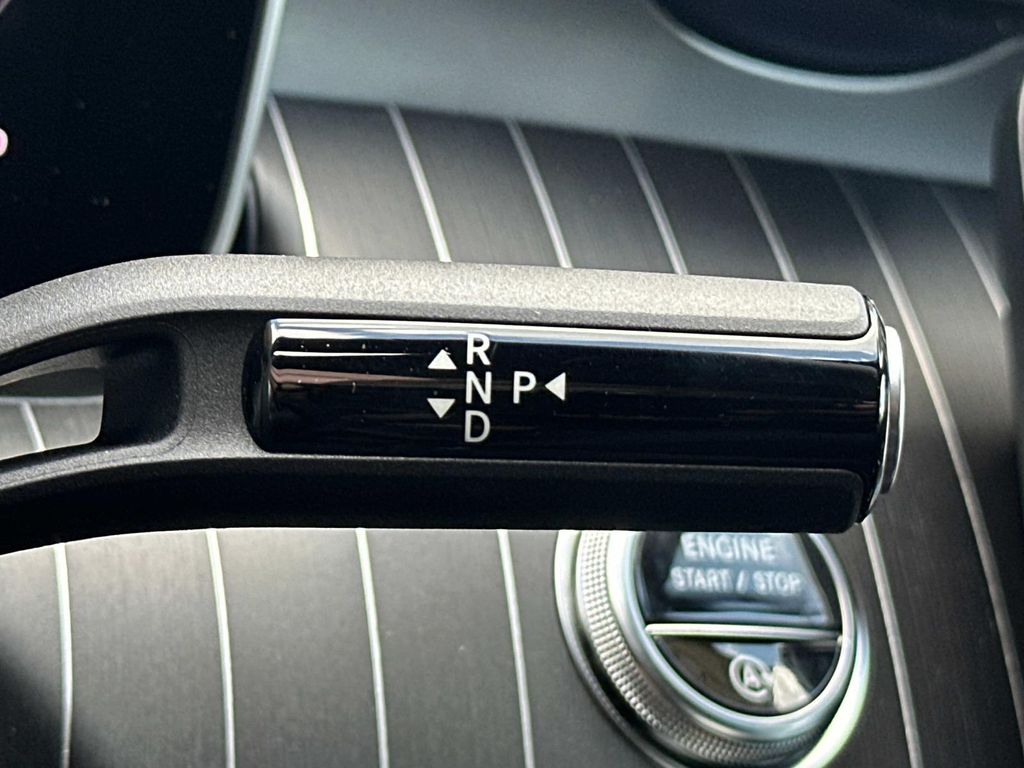 Thumbnail: 2025 Mercedes-Benz C-Class - 18