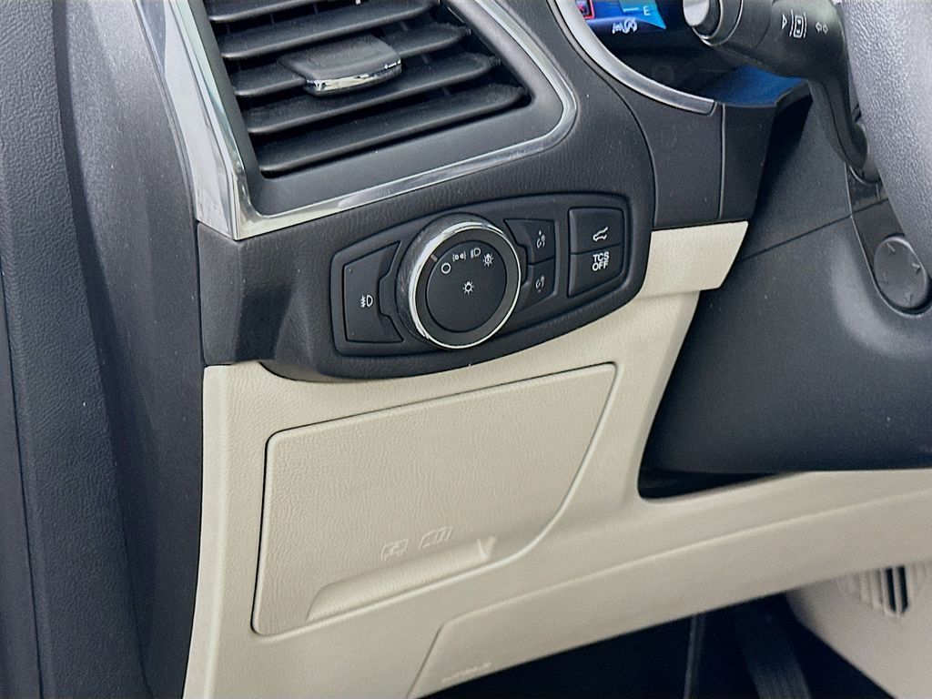 Thumbnail: 2020 Ford Edge - 10