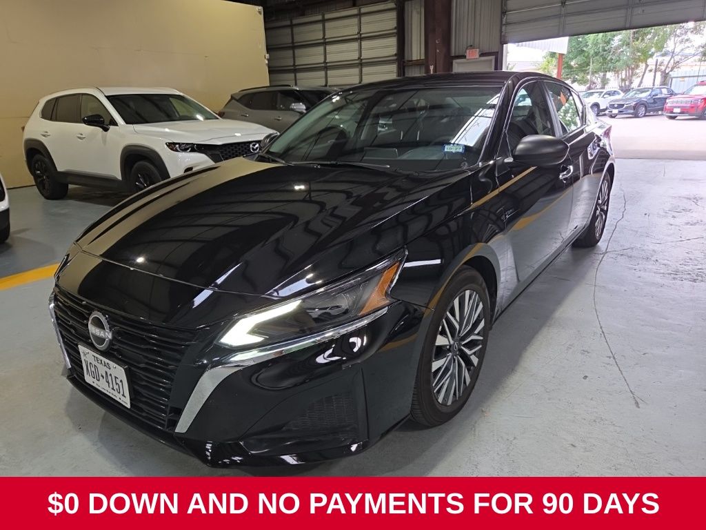 Black 2025 Nissan Altima Sedan Front-Wheel Drive Continuously Variable Transmission