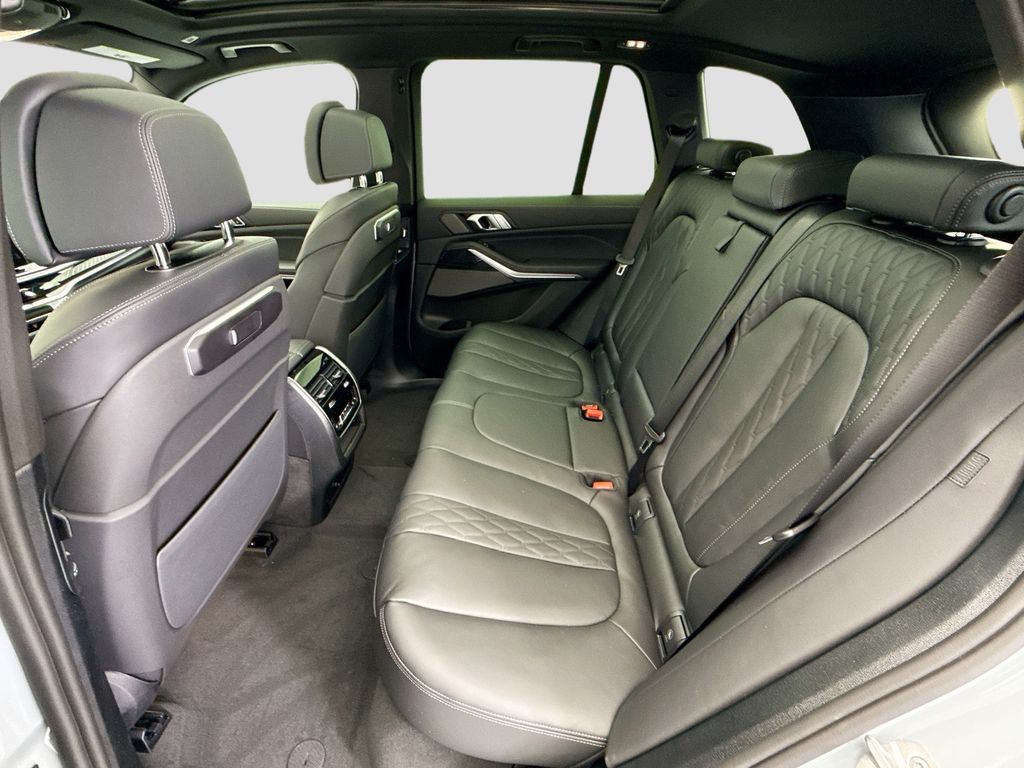 Thumbnail: 2026 BMW X5 - 20