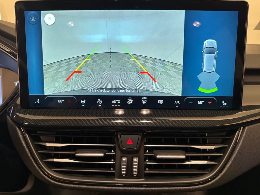 2025 Ford Escape ST-Line photo 5