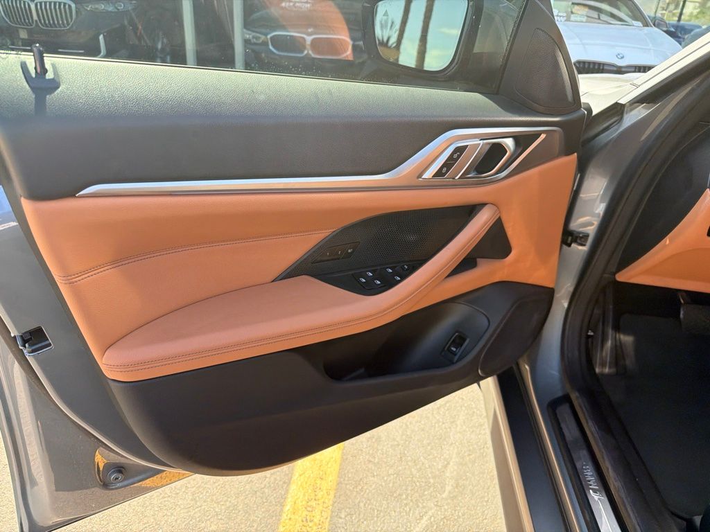 Thumbnail: 2023 BMW i4 - 9
