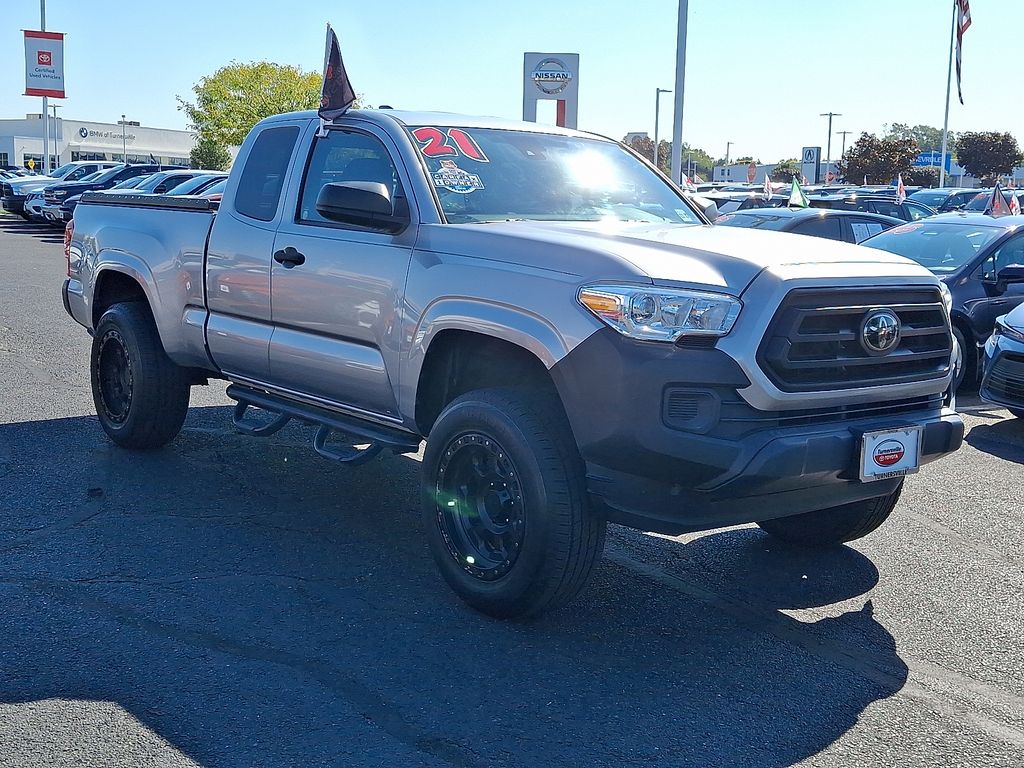 Thumbnail: 2021 Toyota Tacoma - 3