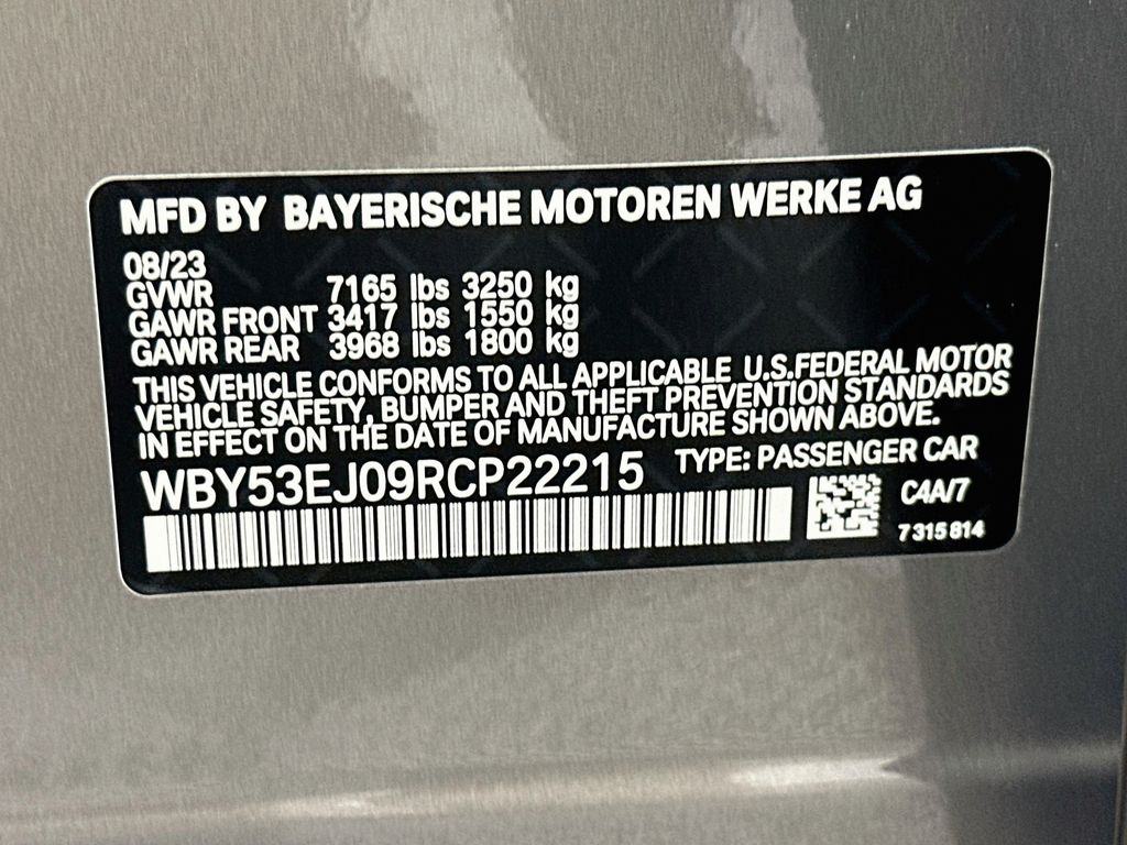 Thumbnail: 2024 BMW i7 - 32