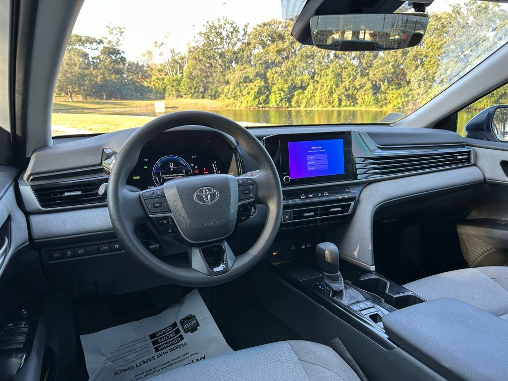 Thumbnail: 2025 Toyota Camry - 12