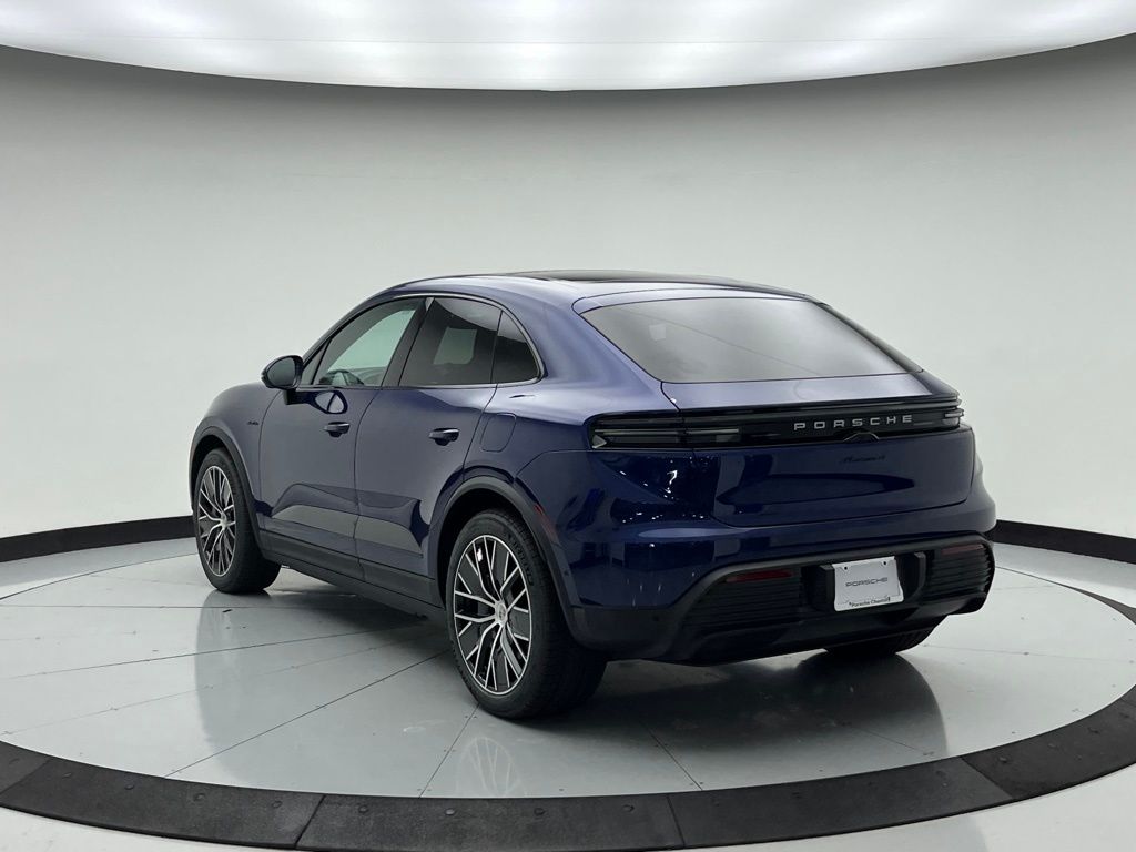 Thumbnail: 2025 Porsche Macan - 3