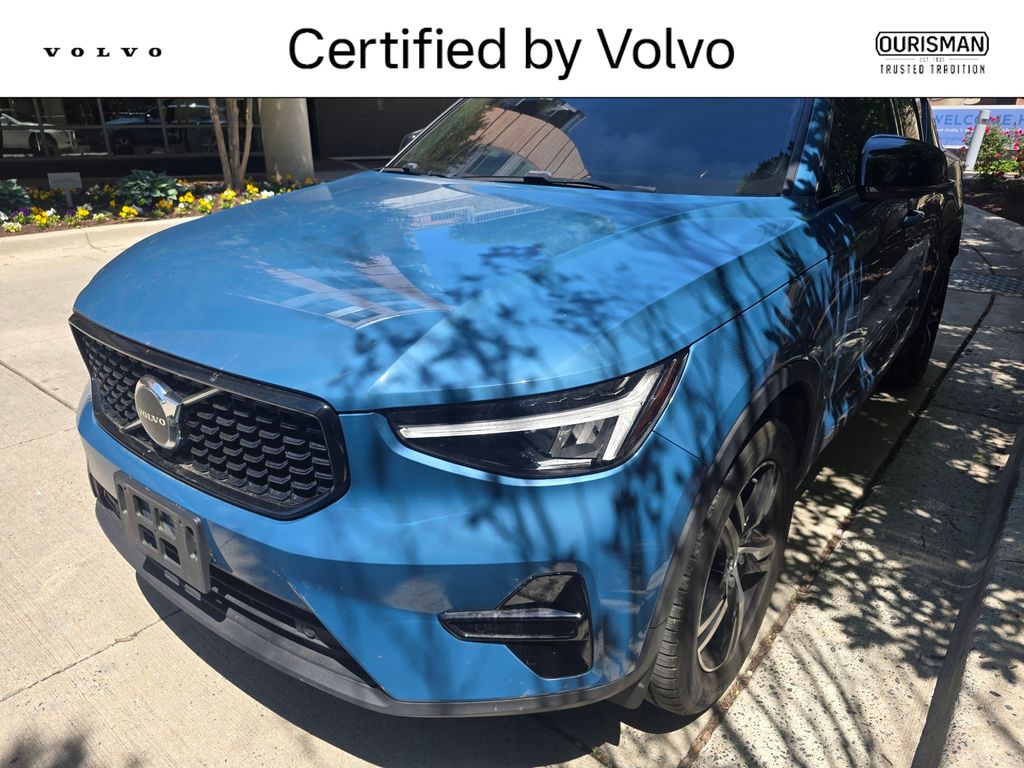 2024 Volvo XC40