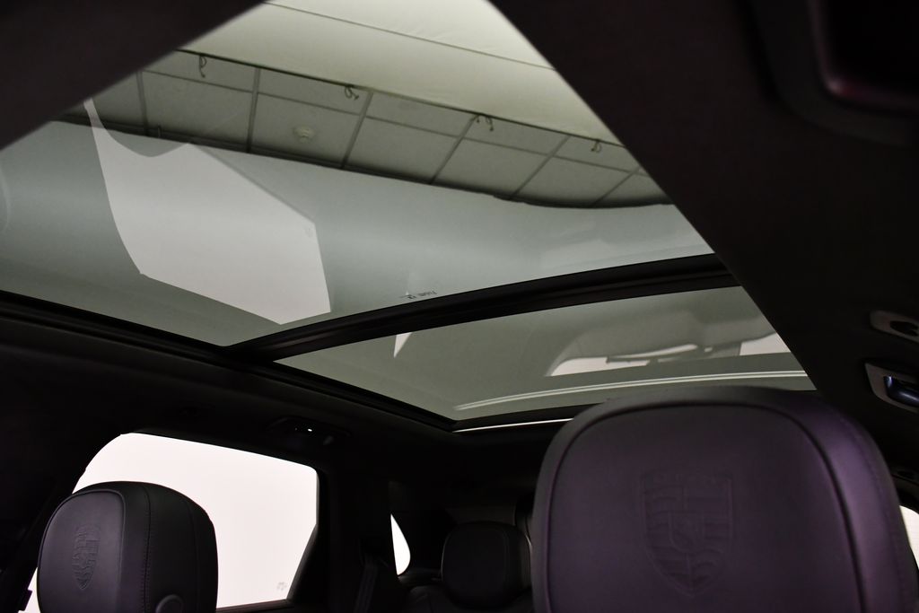 Thumbnail: 2025 Porsche Cayenne - 20