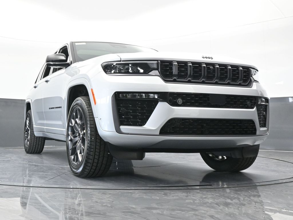 New 2026 Silver Zynith Jeep Summit image 64