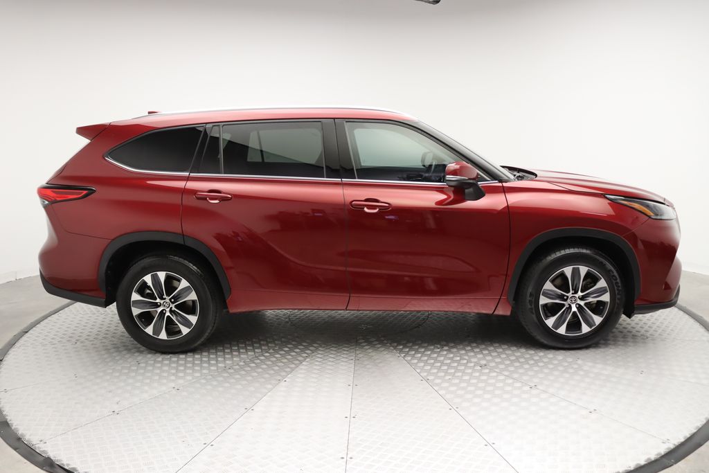 2021 Toyota Highlander XLE 7