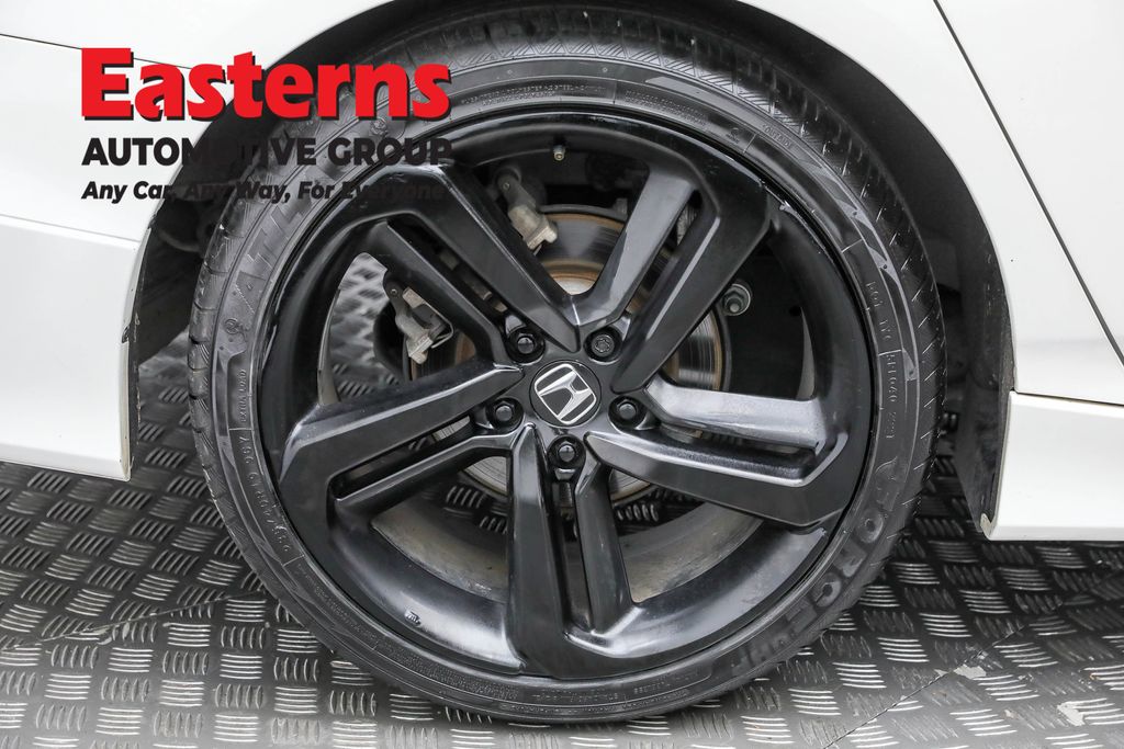 Used 2021 White Honda Sport Special Edition image 28