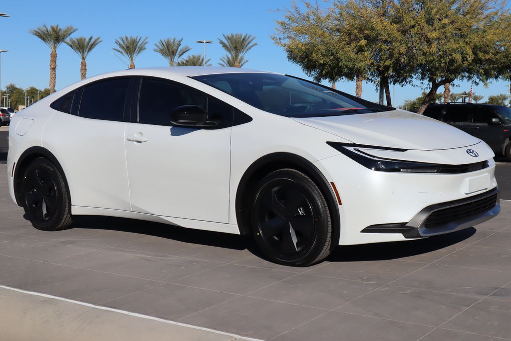Thumbnail: 2026 Toyota Prius - 3