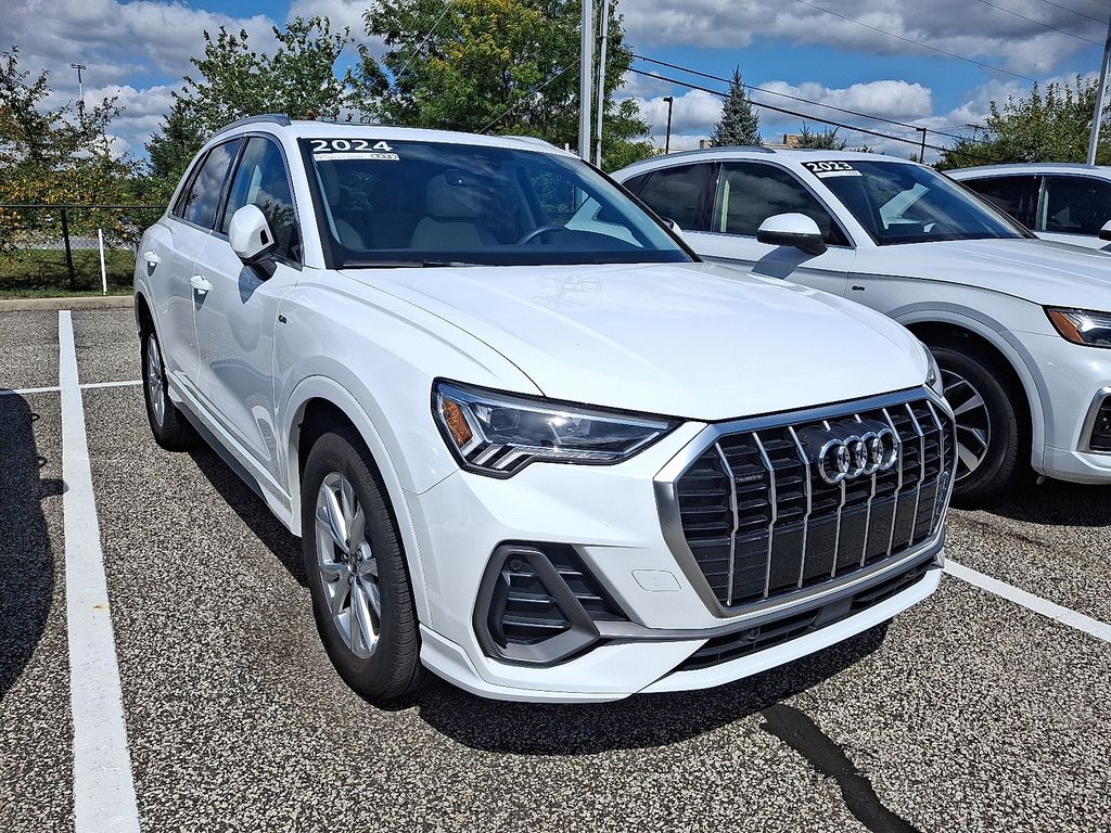 Thumbnail: 2024 Audi Q3 - 3