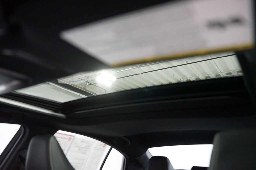 Thumbnail: 2025 Toyota Camry - 30