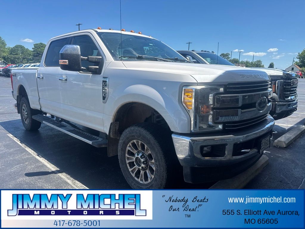 2017 Ford F-350 Super Duty Lariat Crew Cab 4WD