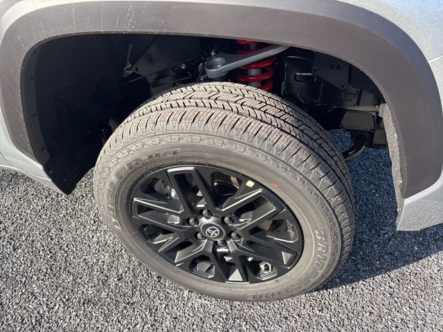 2026 Toyota Tundra SR5 - Photo 9