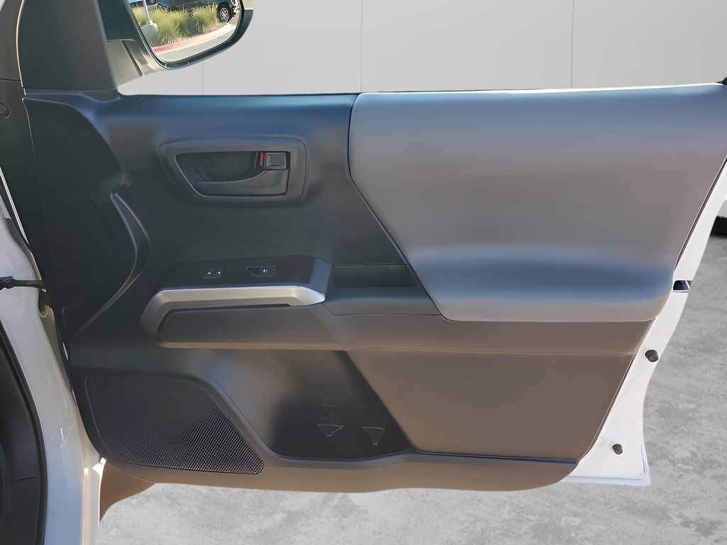 Used Car 2021 Toyota Tacoma  Sr5 For Sale Under $30,000 In Austin, Texas