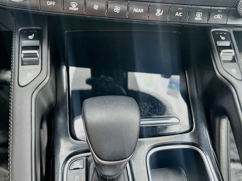 Used 2024 White Kia SX-Prestige X-Pro image 21