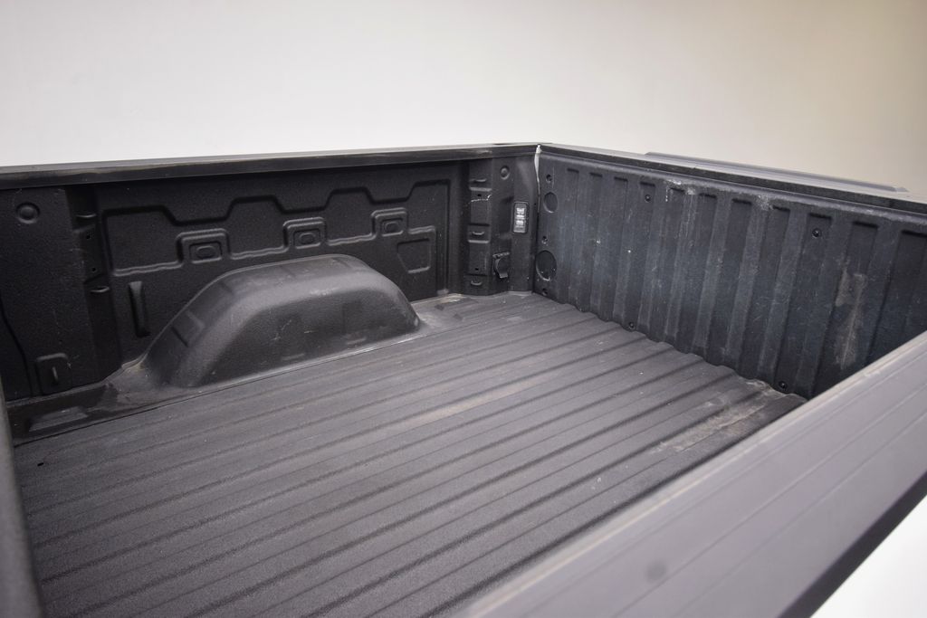 used 2024 Chevrolet Silverado 1500 car, priced at $33,400
