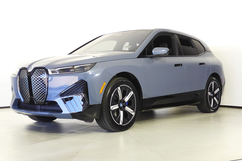 Thumbnail: 2023 BMW iX - 2