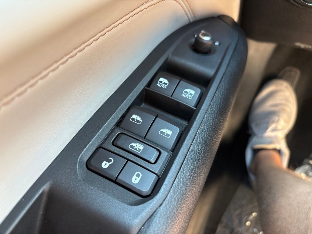 Used 2025 Jeep Compass SUV