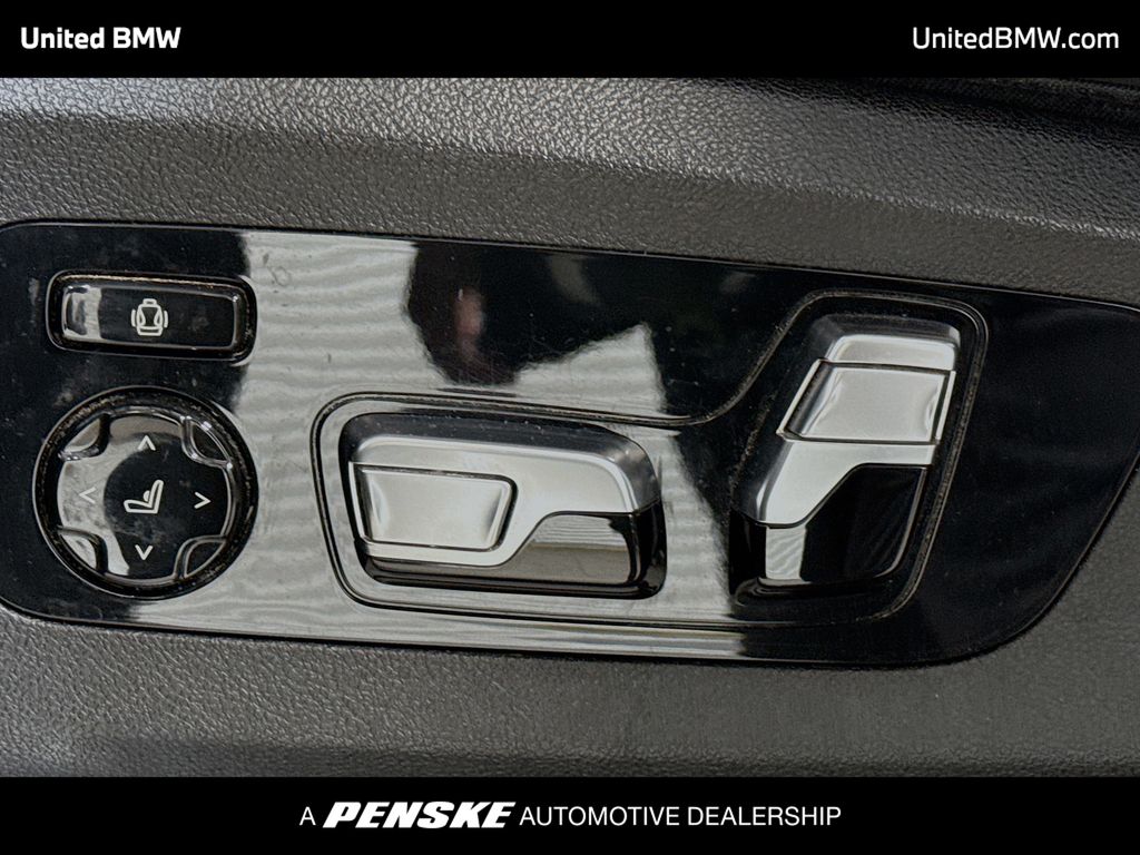 Thumbnail: 2022 BMW X7 - 4