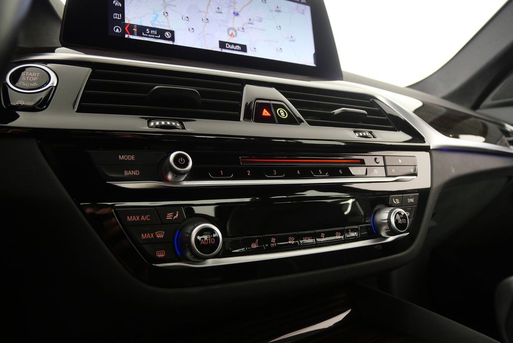 2019 BMW 5 Series 530i 26