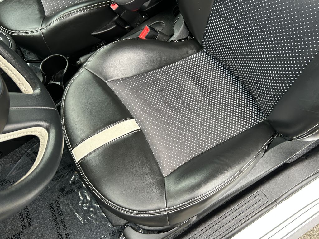 Thumbnail: 2019 Fiat 500e - 15