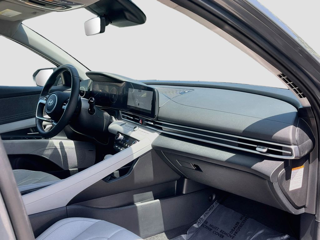 Used 2025 Gray Hyundai Limited image 30