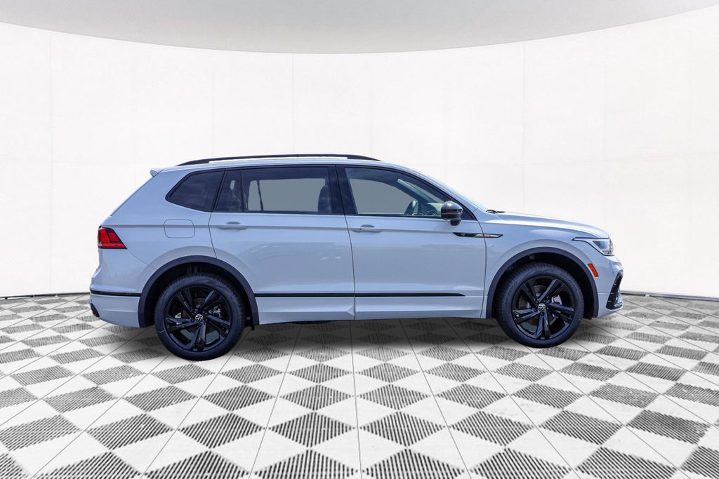 2024 Volkswagen Tiguan 2.0T SE R-Line Black 8