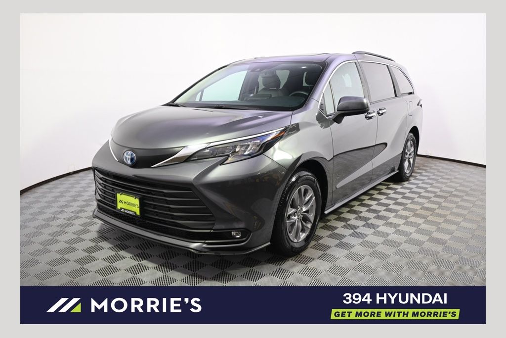 Magnetic Gray Metallic 2025 Toyota Sienna Minivan Front-Wheel Drive Continuously Variable Transmission
