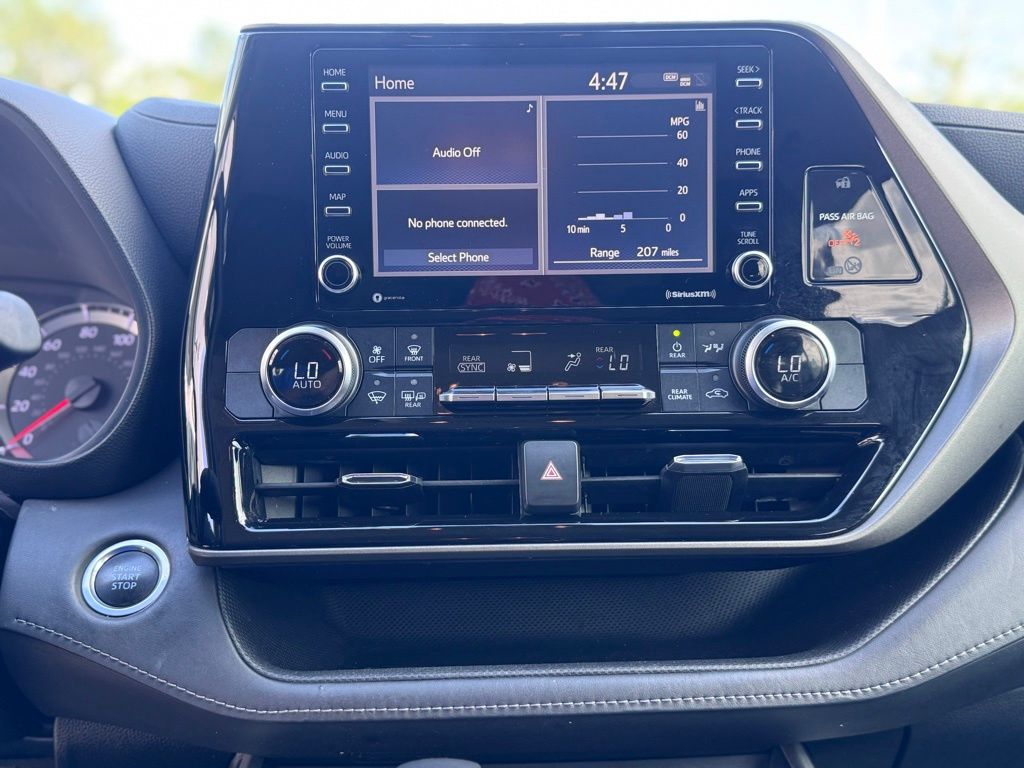 2021 Toyota Highlander L