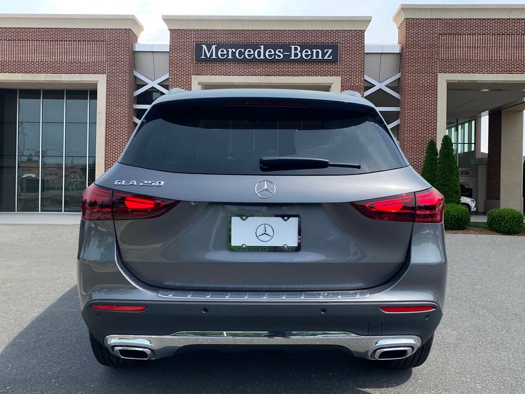 2025 Mercedes-Benz GLA 250 6